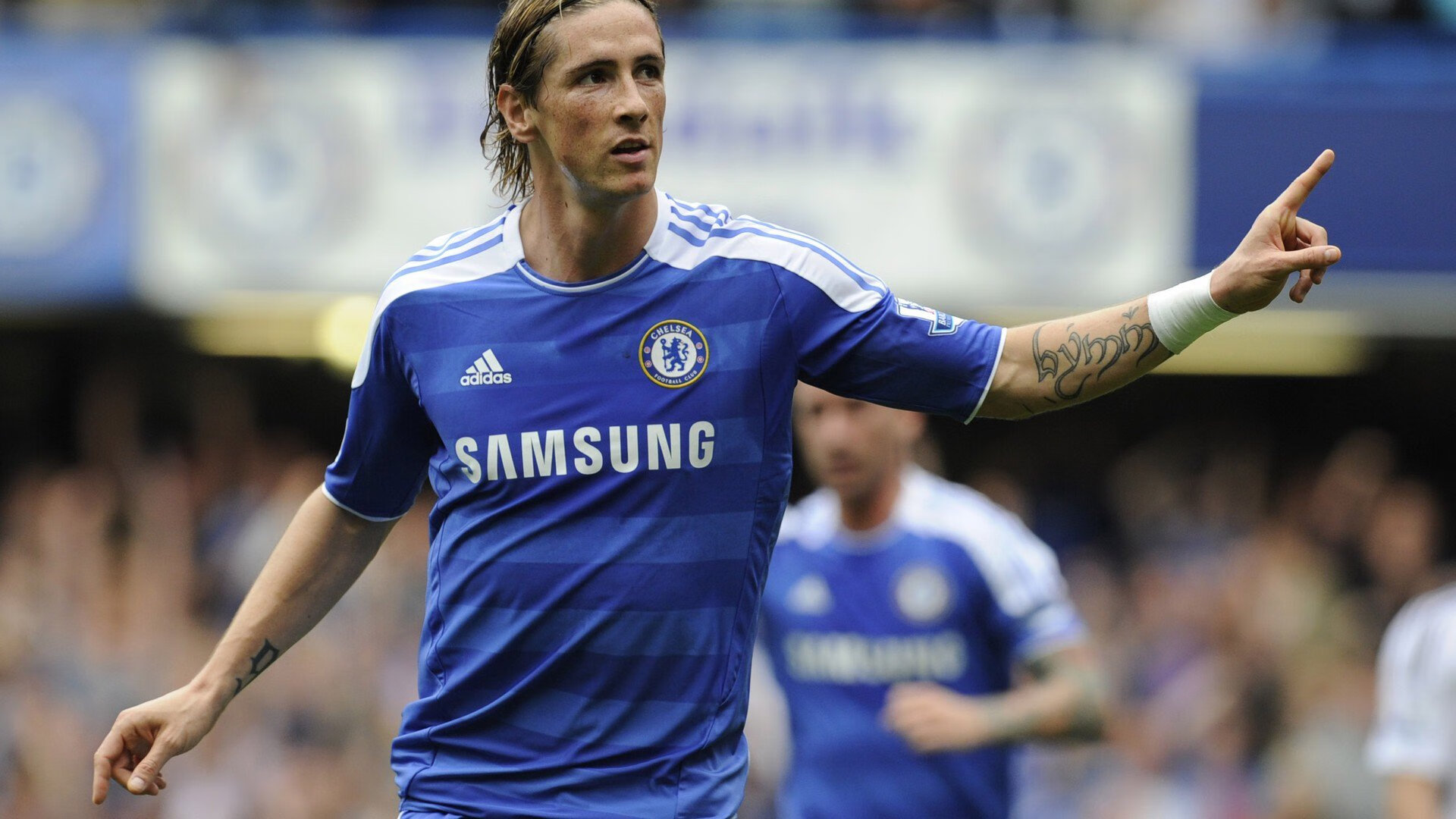 德甲攻防激情：速度、力量、战术完美组合！，德甲强度